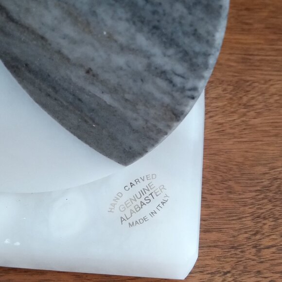 Alabaster Table/Desk/Shelf Clock - Picture 2 of 6